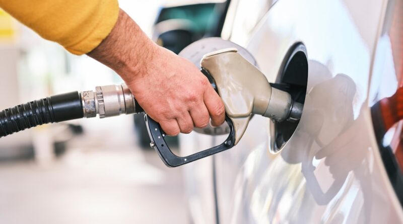 Carburants : pourquoi l’Algérie échappe pour l’instant à la flambée observée en France