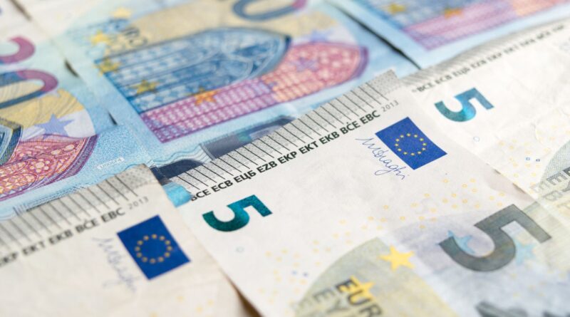 Euro-dinar : l’euro remonte à 277 dinars sur le marché noir ce 19 septembre