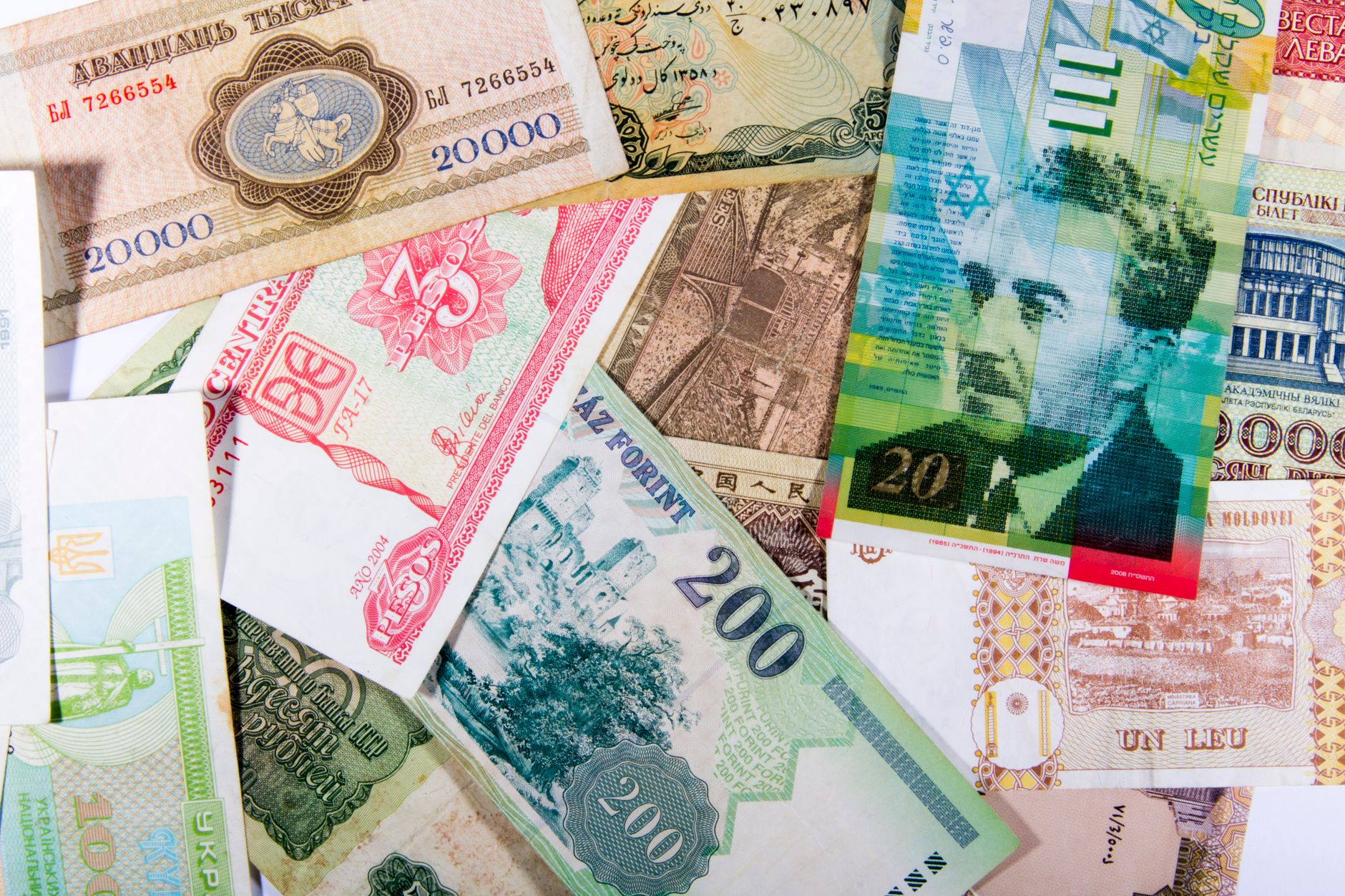 Euro-dinar : l’euro reste à 277 DA au marché noir le 25 septembre