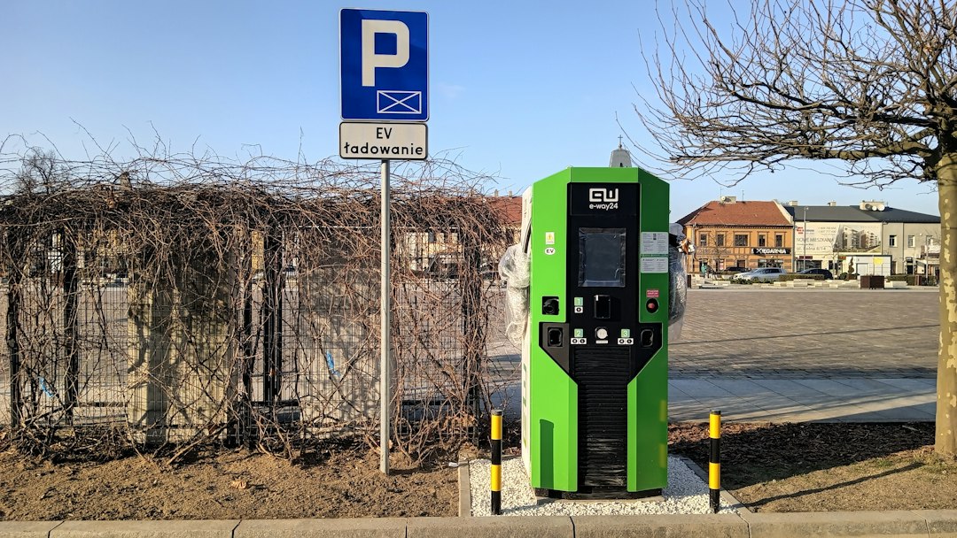 Industrie : l’Algérie va exporter 250 bornes de recharge électrique vers l’Italie