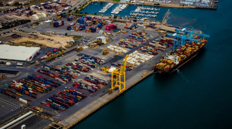 Importation de véhicules : les opérateurs privés basculeront vers Djen Djen avant fin 2026