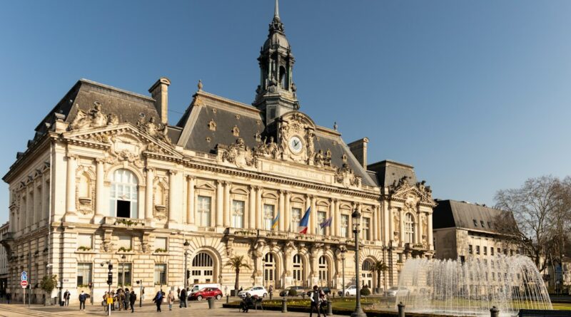 France : la justice ordonne un titre provisoire à un père algérien pour soigner son fils